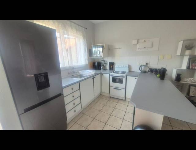 1 BEDROOM PROPERTY TO RENT IN MONTGOMERY PARK